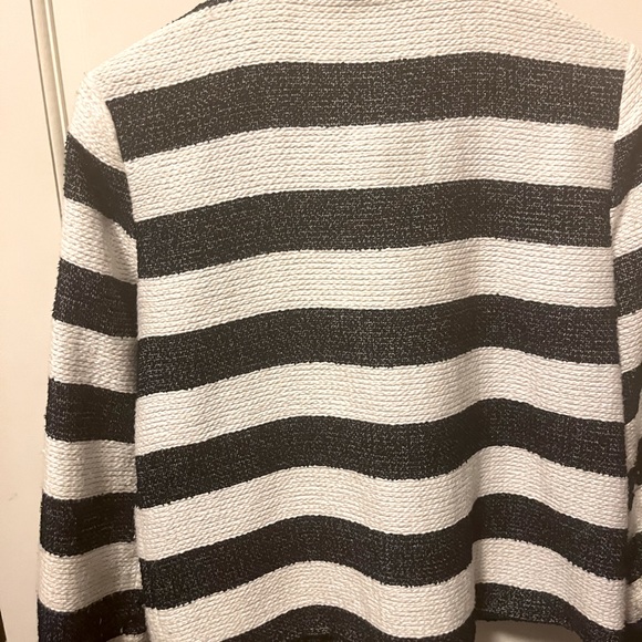 Blue & white jacket - Picture 4 of 5